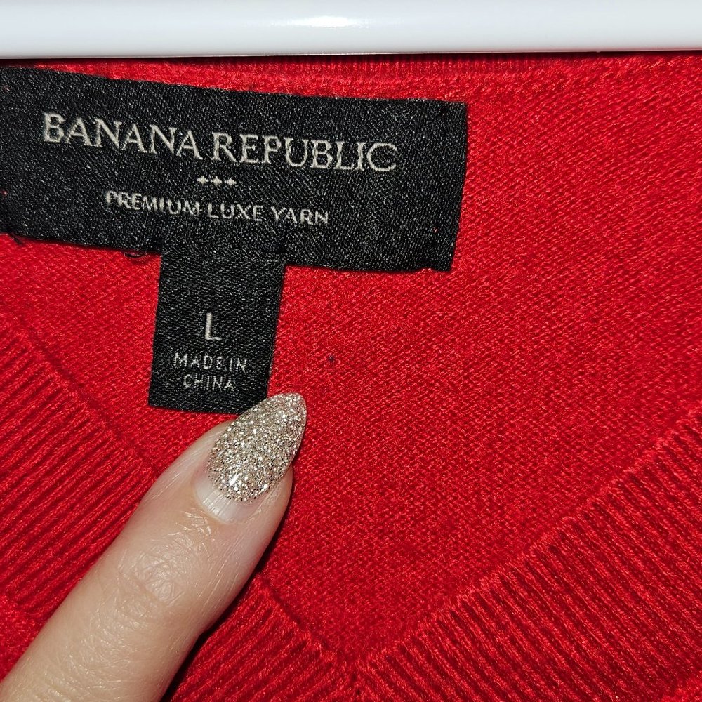 Luxe Yarn Banana Republic Red Sweater